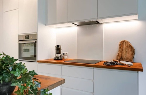 Kortrijk Apartment | Huswell - Spacious apartment in Kortrijk