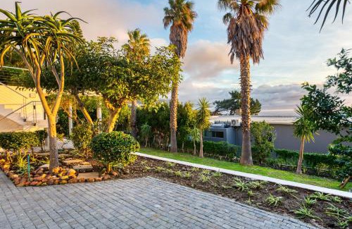 Camps Bay Villa | Hutchinson Villa