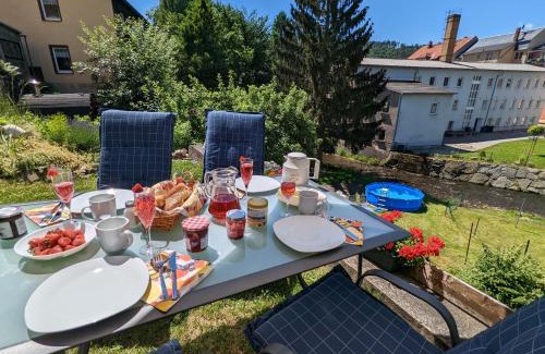 Sebnitz Apartment | HW1 - Urlaubsmagie - Gemütliche Wohnung mit Saunazugang zum Entspannen