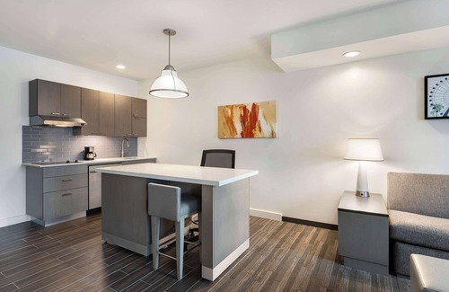 Florida Center Hotel | Hyatt House Orlando International Drive