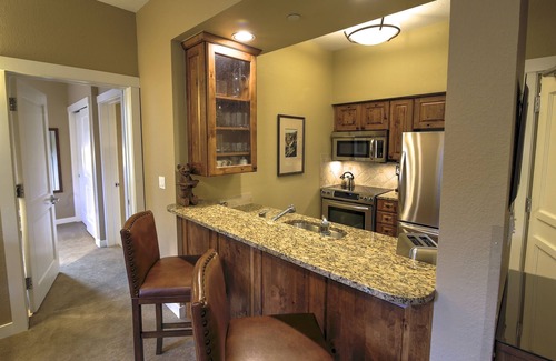 Beaver Creek Condo | HYATT MOUNTAIN LODGE, HOTEL AMENITIES & CONDO COMFORTS! WINTER SPECIALS