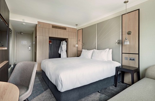 Heathrow Villages Hotel | Hyatt Place London Heathrow Airport