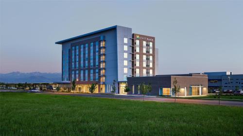 Dupont Hotel | Hyatt Place Pena Station/Denver Airport
