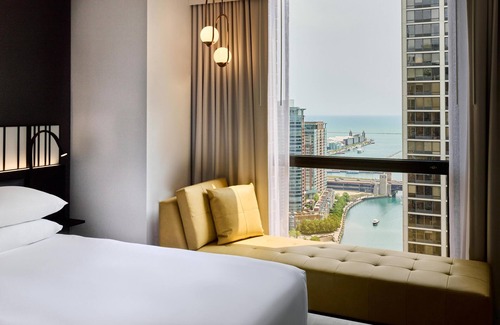 Downtown Chicago Hotel | Hyatt Regency Chicago