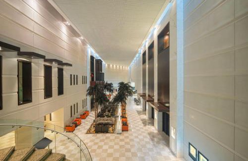 Old Dubai Hotel | Hyatt Regency Dubai - Corniche