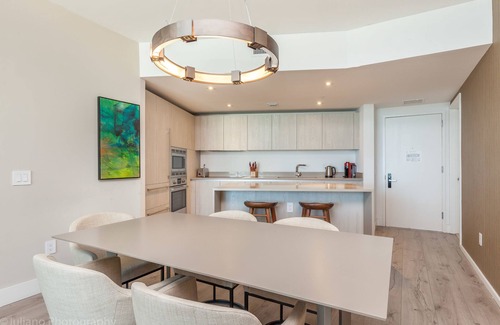 Hollywood South Central Beach Apartment | Hyde Beach Condos by Ammos VR