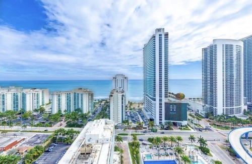Hallandale Beach Apartment | HYDE Beach House - 2BR High Ceiling Corner Suite!