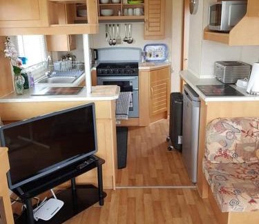 Ingoldmells House | I 10 Caravan 4 Berth chase caravan park