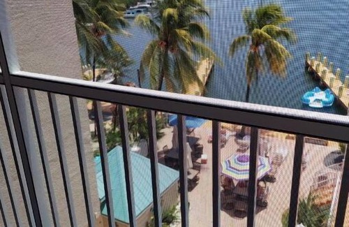 Key Largo Condo | I bedroom condo ,beautiful views of bay .