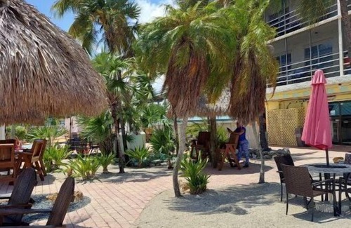 Key Largo Condo | I bedroom condo ,beautiful views of bay .