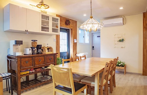 Jongno House | I'm Green Healing House/4 Rooms/3 Bathrooms