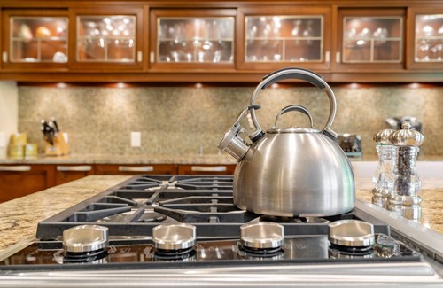 Wailea Villa | I.P.M PRESENTS: HOOLEI 93-1: 3 BEDROOMS + OFFICE. FLEXIBLE CANCELATION POLICY