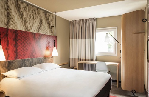 Neuenhof Hotel | ibis Baden Neuenhof