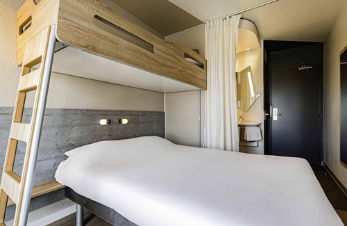 Le Kremlin-Bicetre Hotel | ibis budget Paris Porte d' Italie Ouest