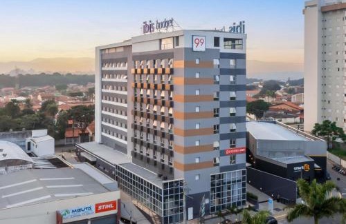 Pindamonhangaba Hotel | ibis budget Pindamonhangaba