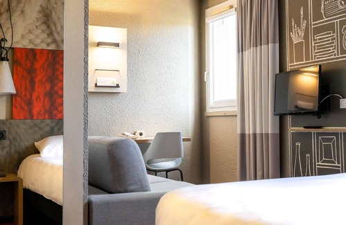 Carcassonne Hotel | ibis Carcassonne Est La Cité