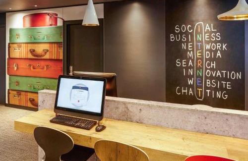 Harlington Hotel | ibis London Heathrow Airport