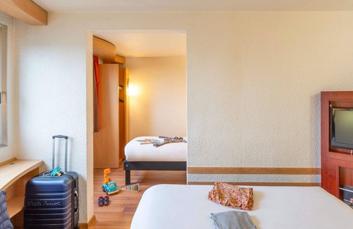 Batignolles Hotel | ibis Paris 17 Clichy-Batignolles