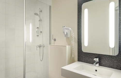 11th Arrondissement Hotel | ibis Paris Père Lachaise