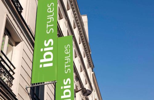 Porte-Saint-Martin Hotel | ibis Styles Paris République Le Marais
