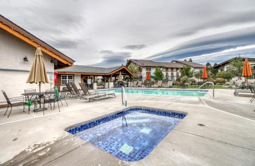 Downtown Leavenworth Apartment | Icicle Village Resort 507: Alpenglow Condo