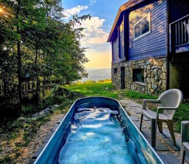 Kabletown Ski Chalet | Iconic Chalet with Sauna, Hot Tub, Fire Pit, Plunge