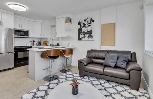Hastings Apartment | Ideal 2-Bedroom Home in Peaceful East Vancouver