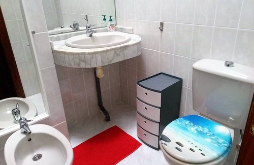 Oeste Apartment | IDEAL APARTMENT FOR GROUPS. NEXT TO THE CENTER. WIFI