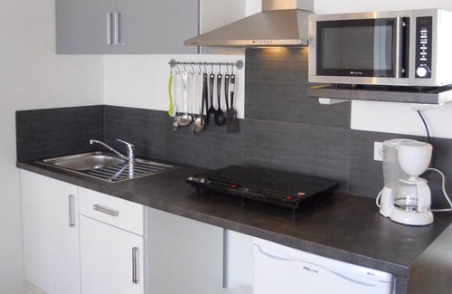La Madeleine Apartment | ideal for couples, groups, motorcyclists and students, pets on request