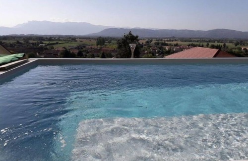 Colombe House | Ideal for family BB, pool, lake, mountain views