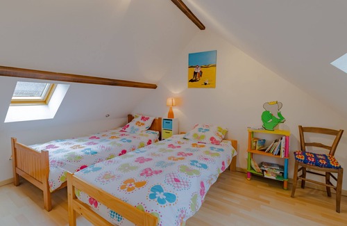 Saint-Jory-de-Chalais Cottage | Ideal for family of four/idéal pour famille de 4 personnes