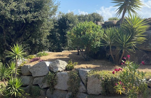 Viggianello Apartment | Ideal location between the sea and the mountains, close to all Propriano's entertainment.