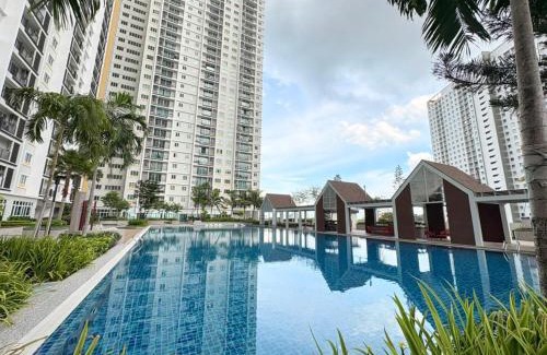 Gelugor Apartment | Ideal Residency Penang