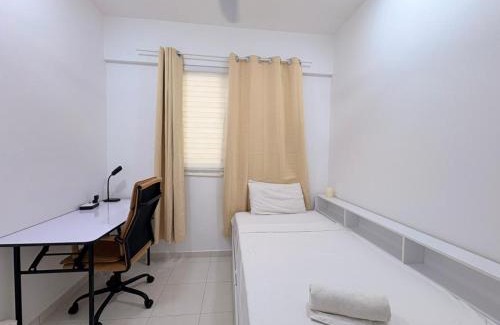 Gelugor Apartment | Ideal Residency Penang