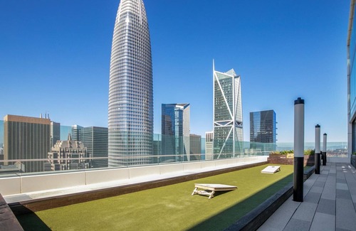 South Beach Apartment | Ideal Rincon Hill 1BR w/W/D, Gym & Pool, near Tech HQs, by Blueground