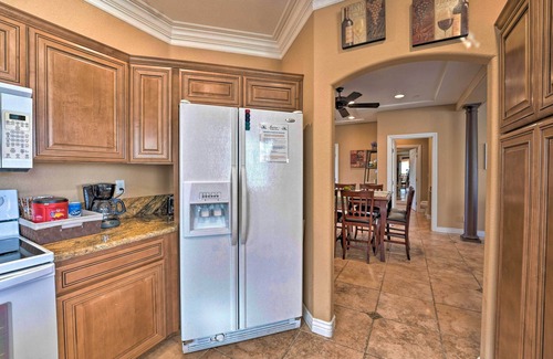 Sunridge Estates House | Ideally Located Bullhead City Townhome w/Balcony!