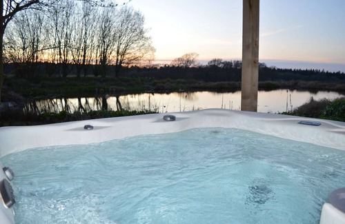 Challock Cottage | Idylic country cottage with hot tub on private estate