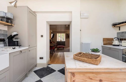 Blockley House | Idyllic Cottage - The Sheaf - Dog Friendly