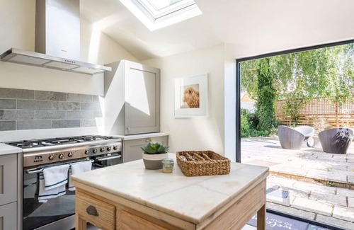 Blockley House | Idyllic Cottage - The Sheaf - Dog Friendly