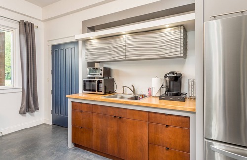 Swannanoa House | Idyllic home with 2 separate apartments near skiing/hiking - firepit, fast WiFi