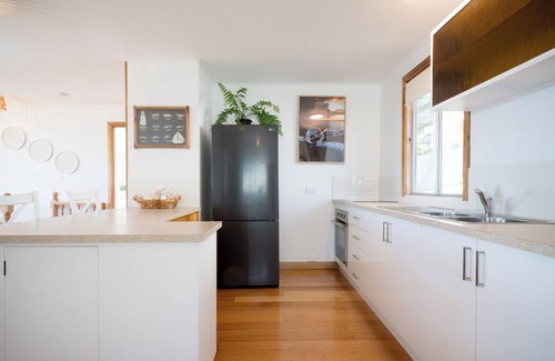 Weymouth House | Idyllic Weymouth Retreat with Ocean Views