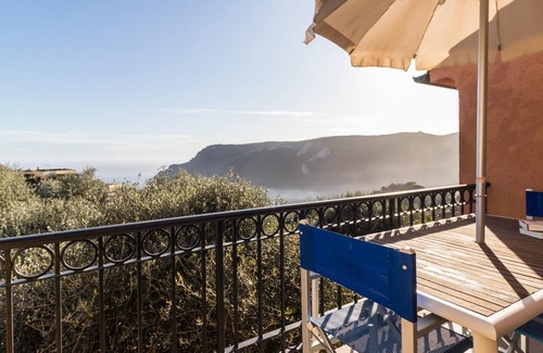 Finale Ligure Apartment | Il Borgo Apartments C4 - Sv-d600-navi44d1c