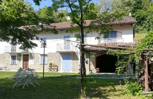 Santo Stefano Belbo House | IL Mestiere DI Vivere - Cascina Immersa nel Verde