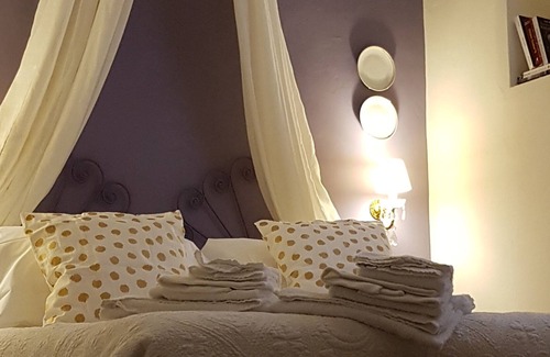 San Gimignano City Centre House | Il Nido Di Anna