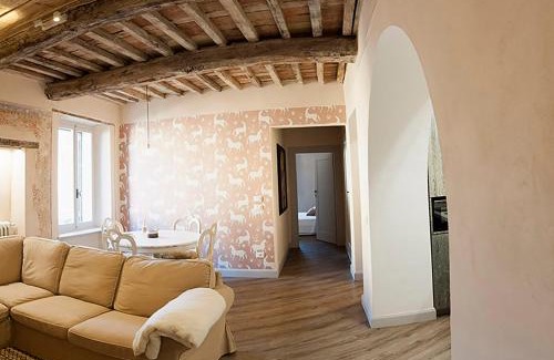 Pietrasanta Apartment | Il Piccolo Paradiso