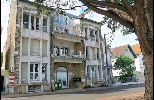 Saint-Trojan-les-Bains Apartment | Ile d'Oleron, St Trojan les Bains, Apartment T2, facing the sea: