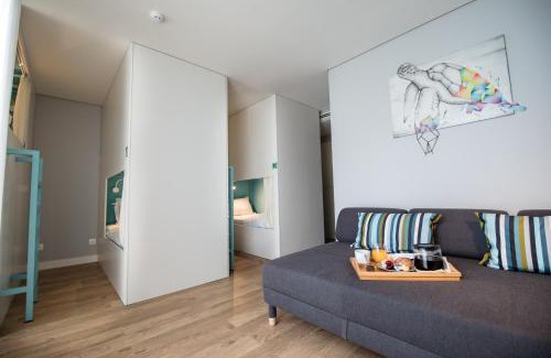 Ponta Delgada Hostel | Ilha Hostel & Suites