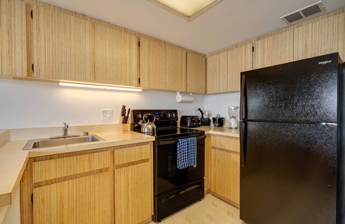 Waikiki Condo | Ilikai 1437 Ocean & Marina Views King Bed/Sofa