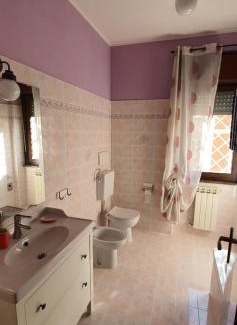 Borghesiana Apartment | ILIO e GIULIA APART 200 METERS FROM METRO C