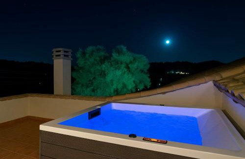 Agios Ioannis House | Iliopetra House 2 - Corfu Retreat with Jacuzzi